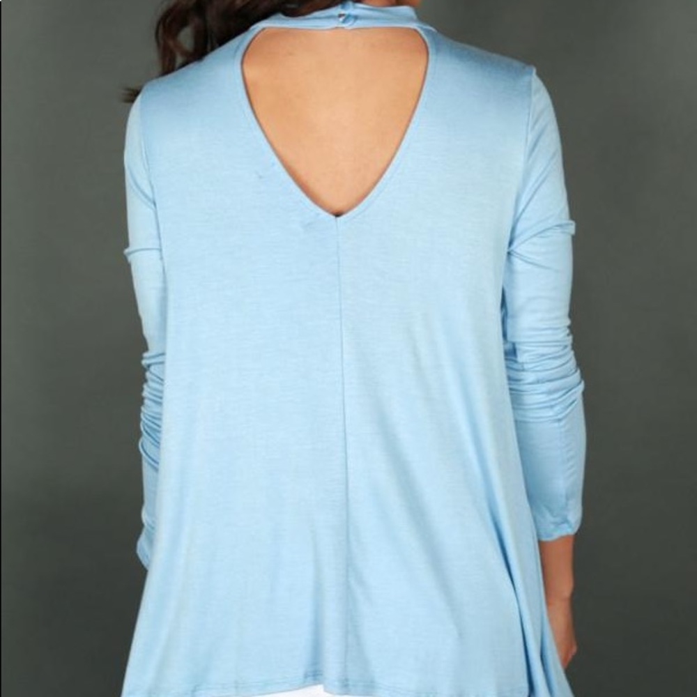 Impressions | Cut Out V-Neck Swing Top - Picture 2 of 5